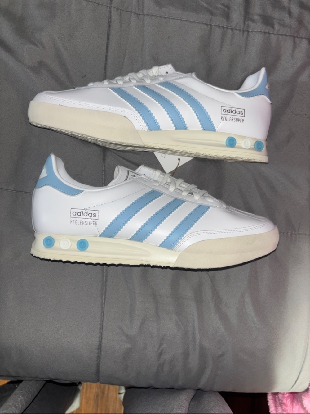 adidas White & Light Blue Retro Runner Sneakers size 10 men
